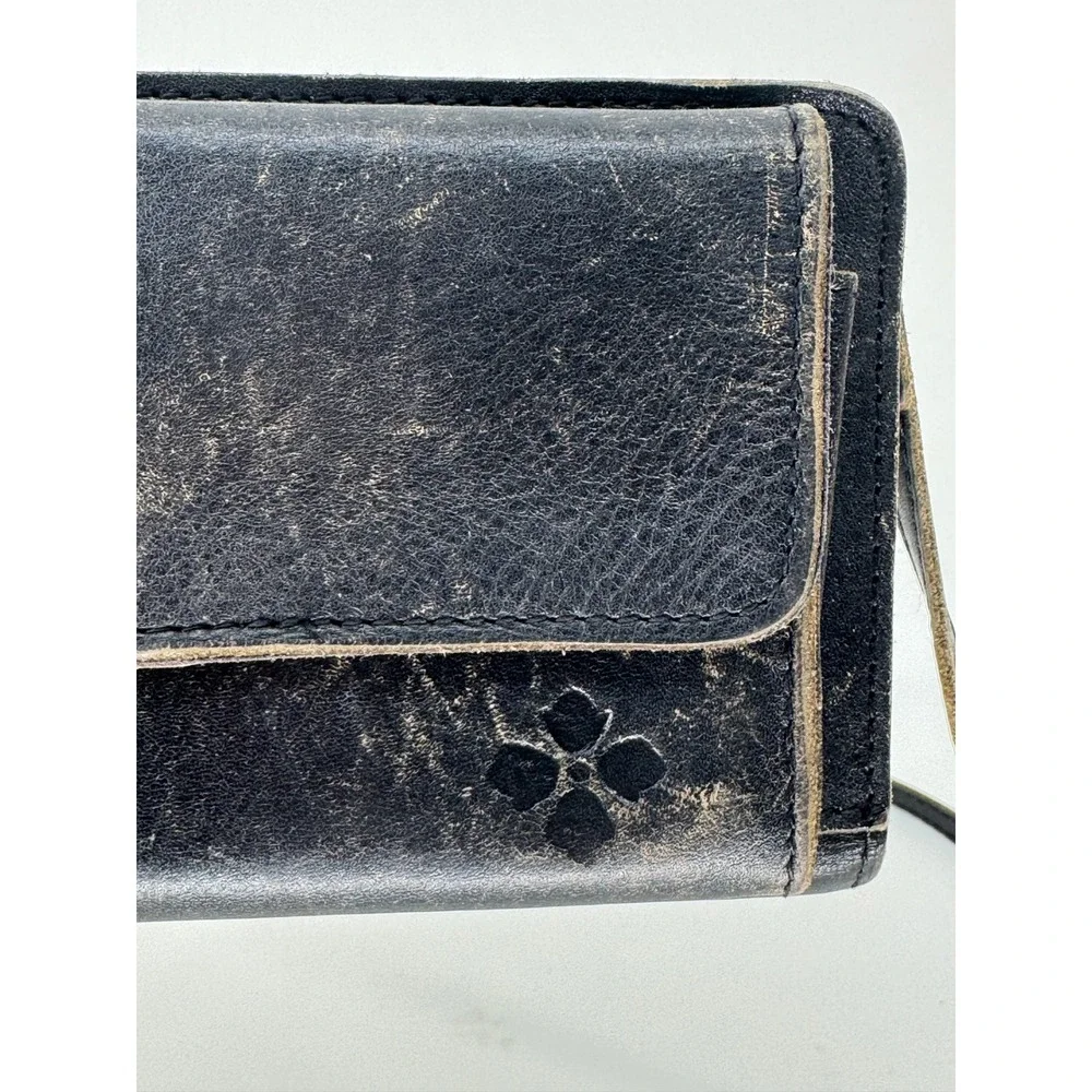 Patricia Nash Vintage Distressed Leather Crossbody Wallet Black Organizer